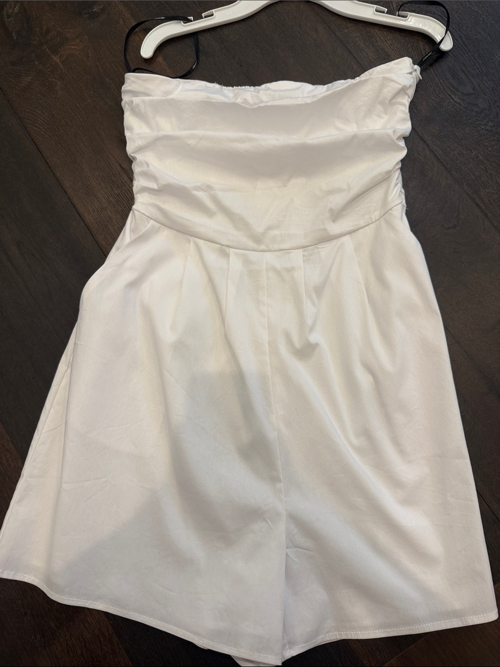 Forever 21 White Strapless Romper with pockets!!